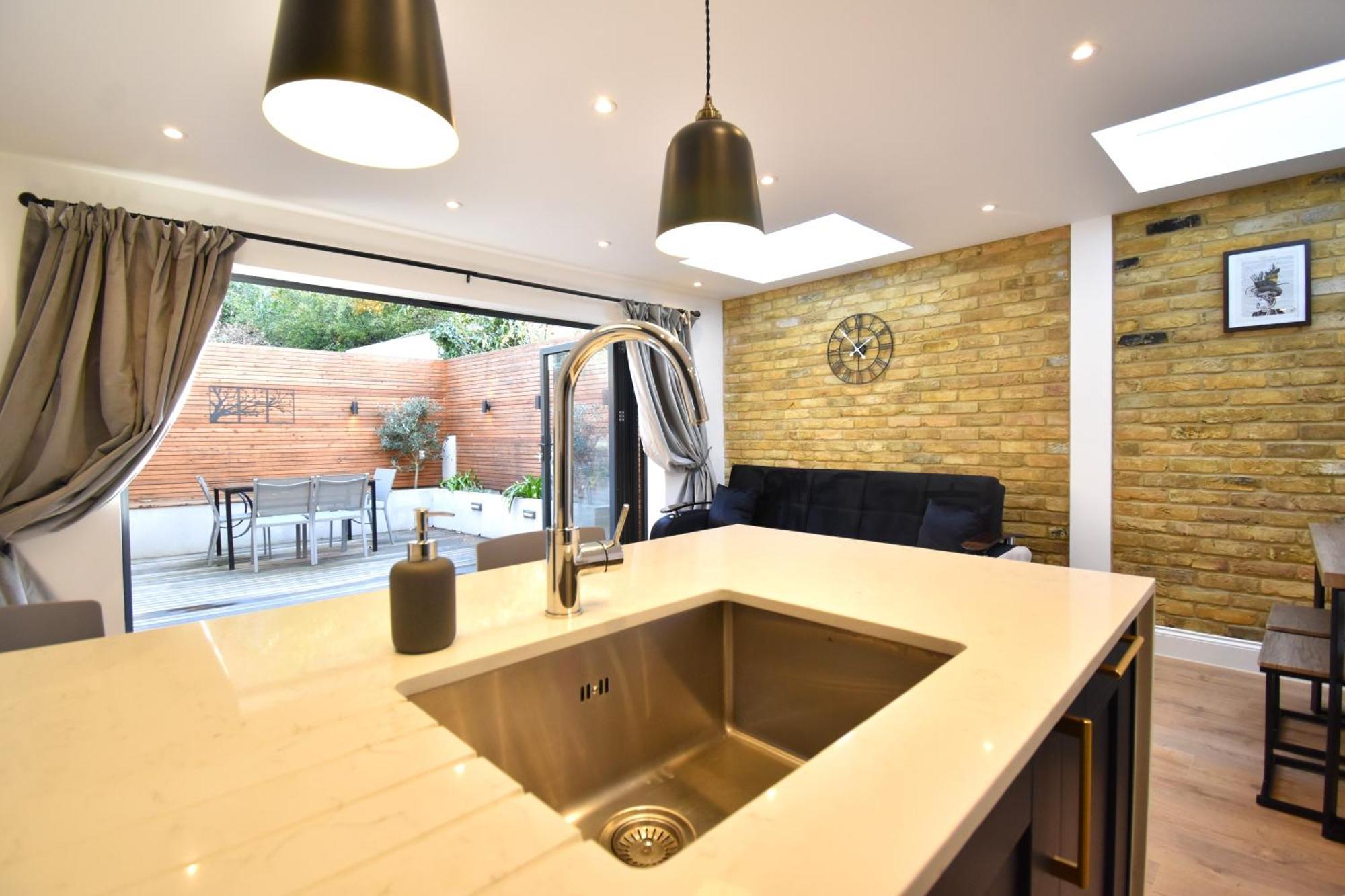Stunning 2 Bed Apartment London Exteriör bild